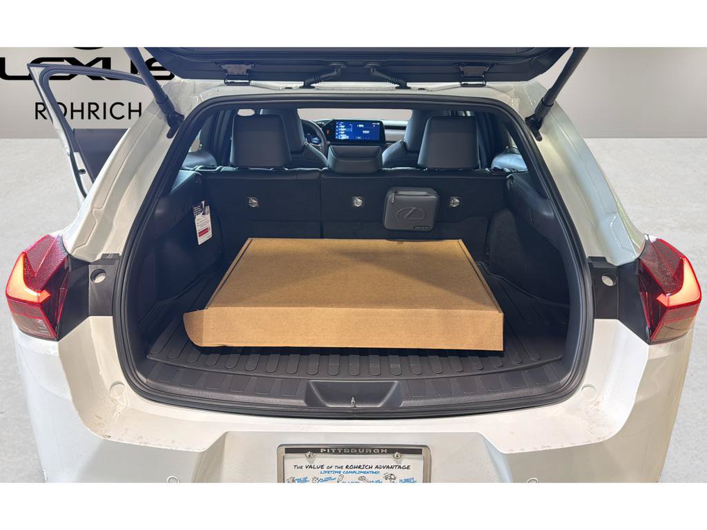 New 2026 Lexus UX 300h AWD image 21