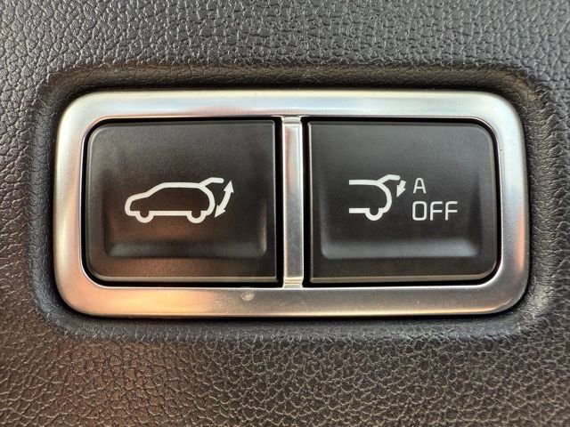 Used 2025 Kia Sorento SX image 26