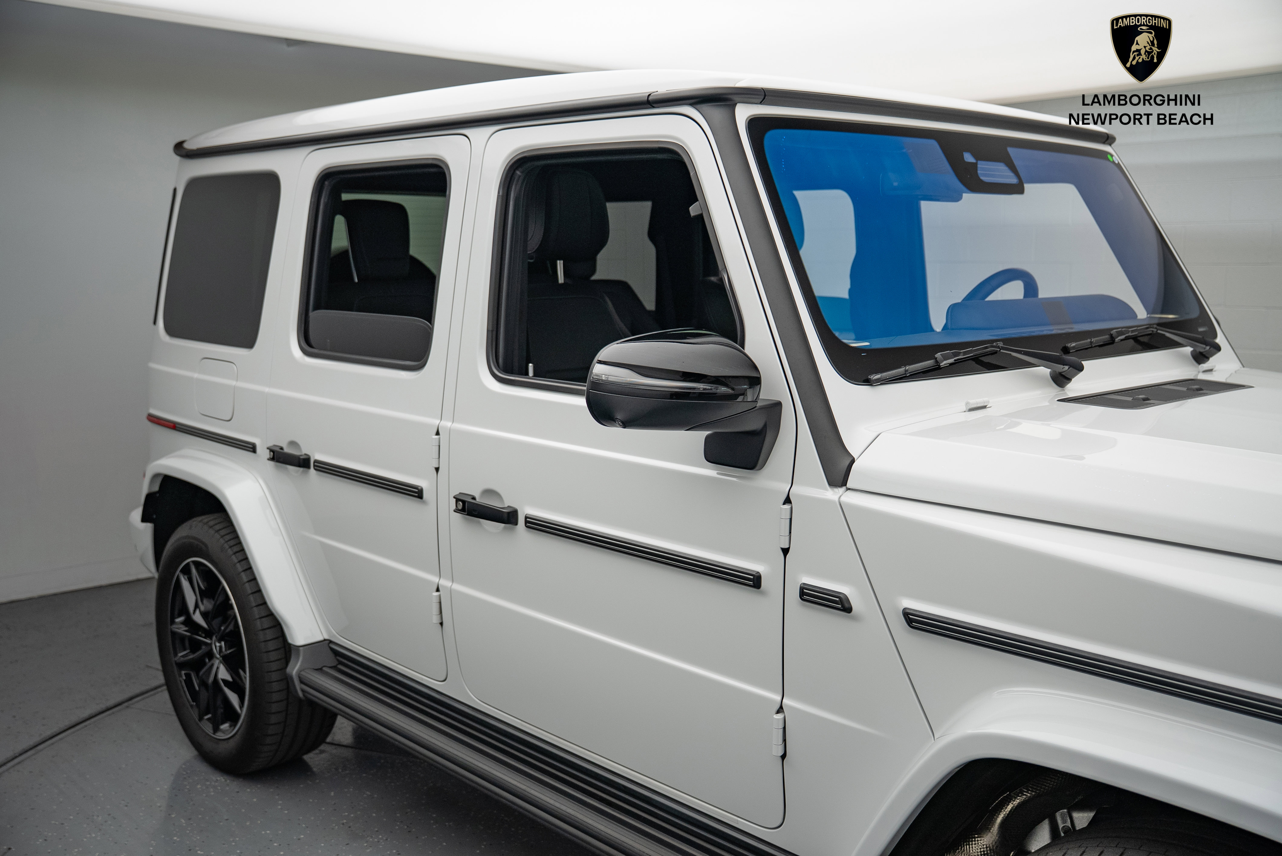 Used 2025 Mercedes-Benz G 550 image 3