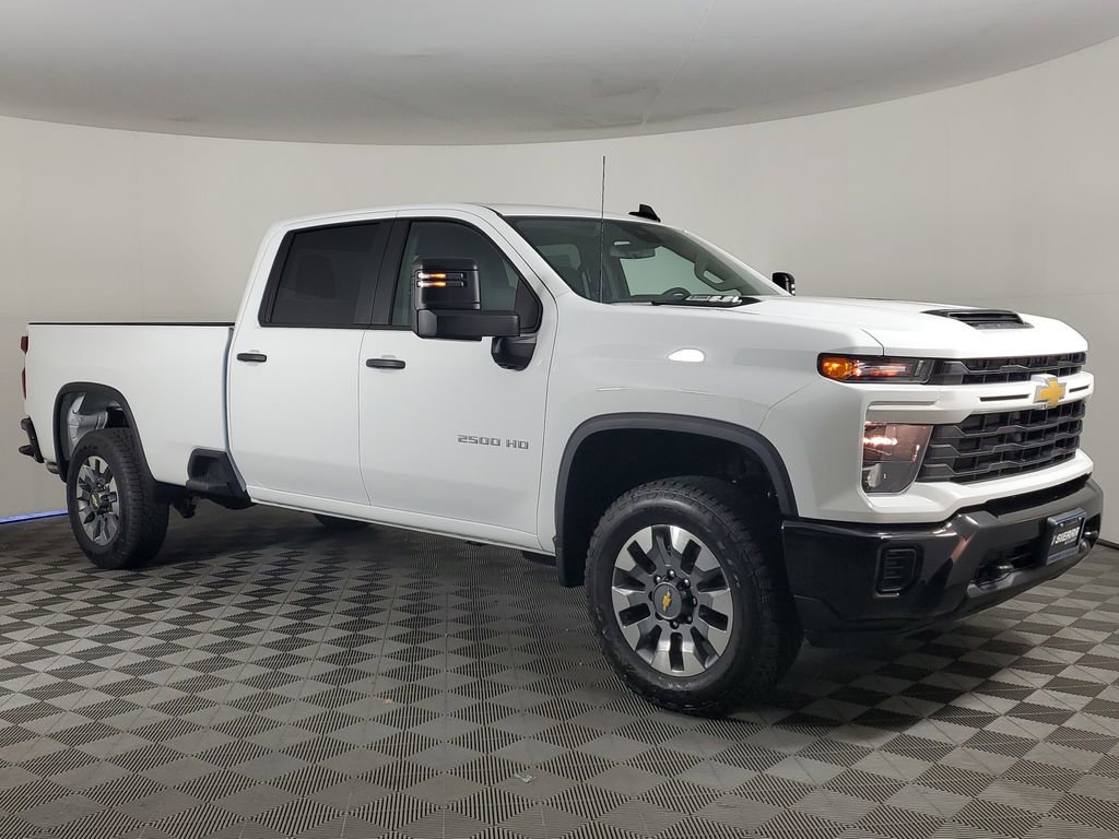 New 2026 Chevrolet Silverado 2500 Custom image 2