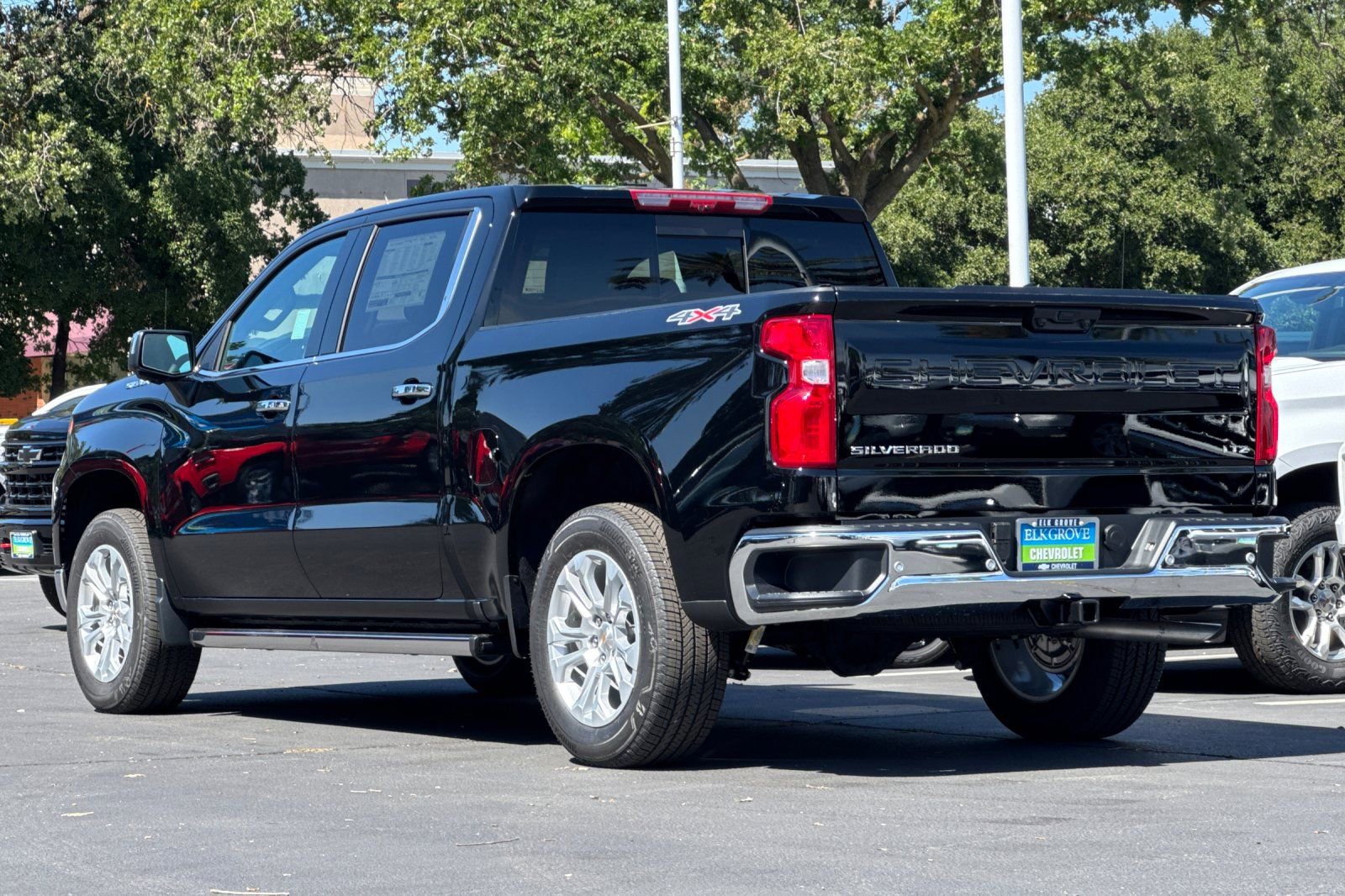 New 2026 Chevrolet Silverado 1500 LTZ w/ Technology Package AWD/4WD image 5