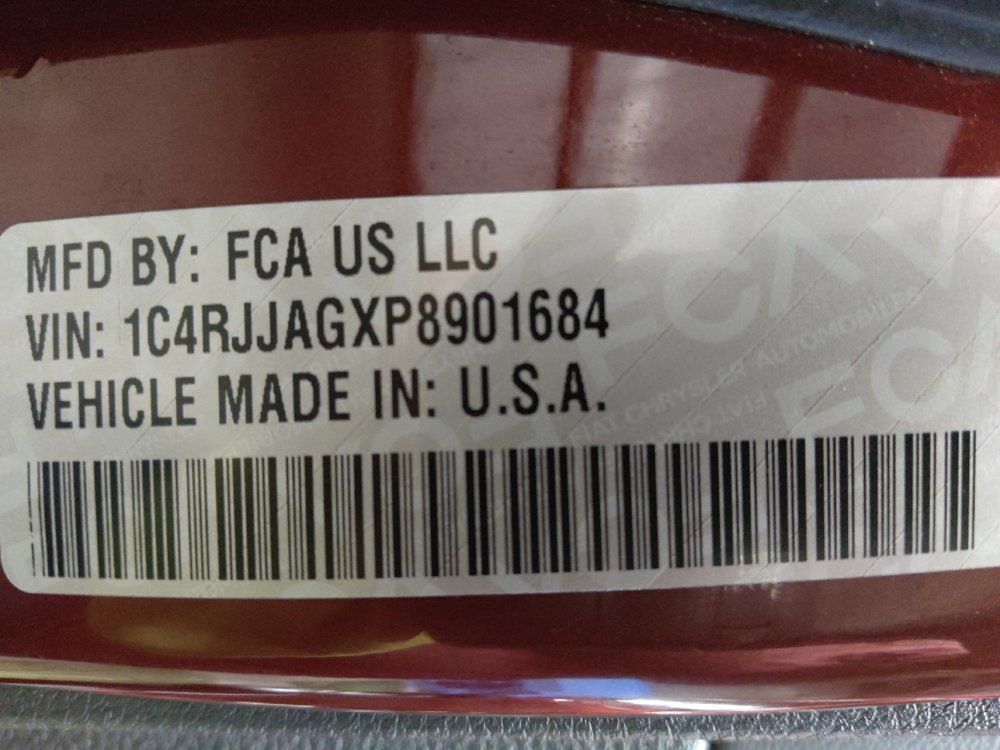 Used 2023 Jeep Grand Cherokee L Laredo image 33