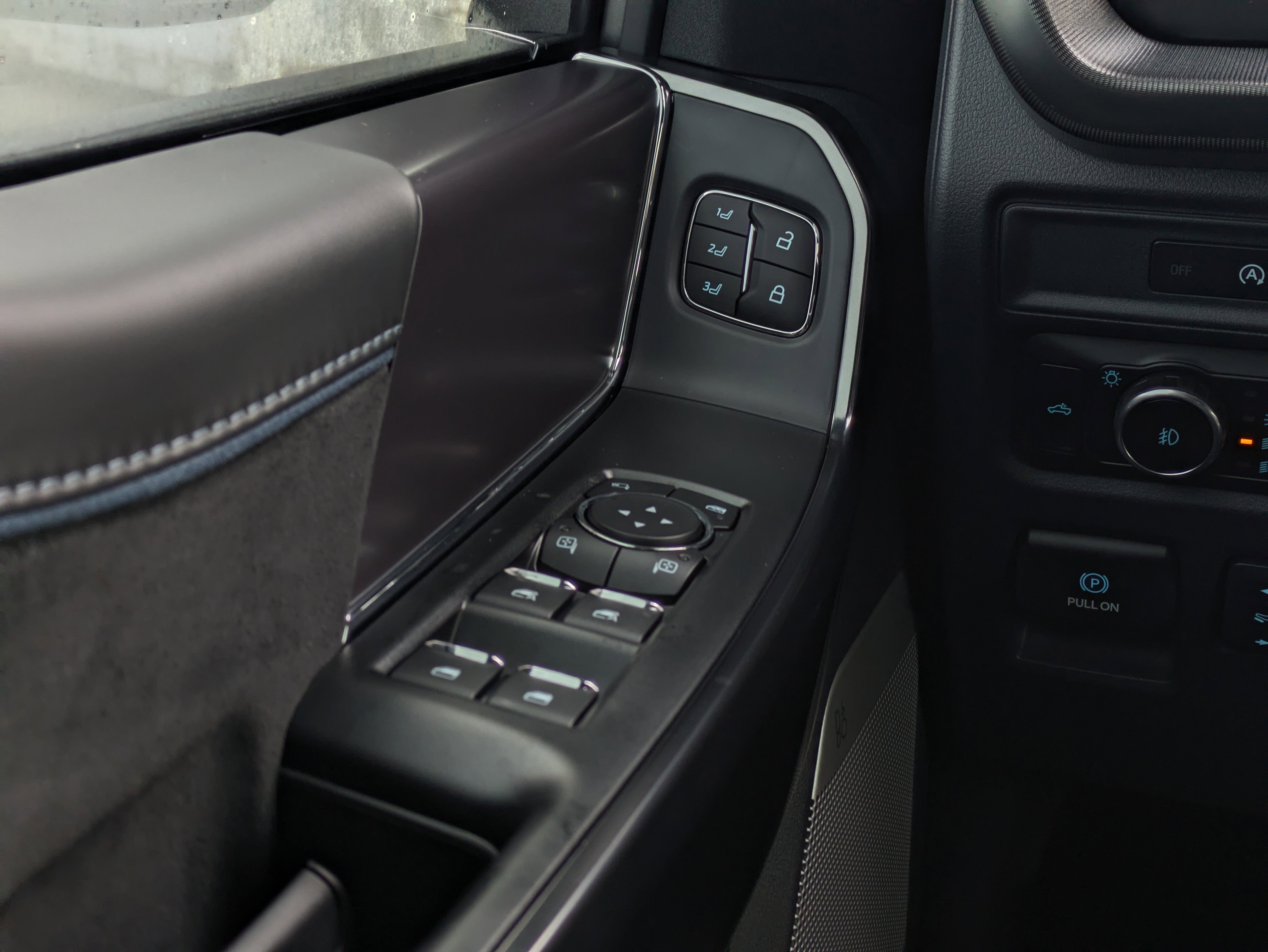 New 2025 Ford F150 Platinum image 51