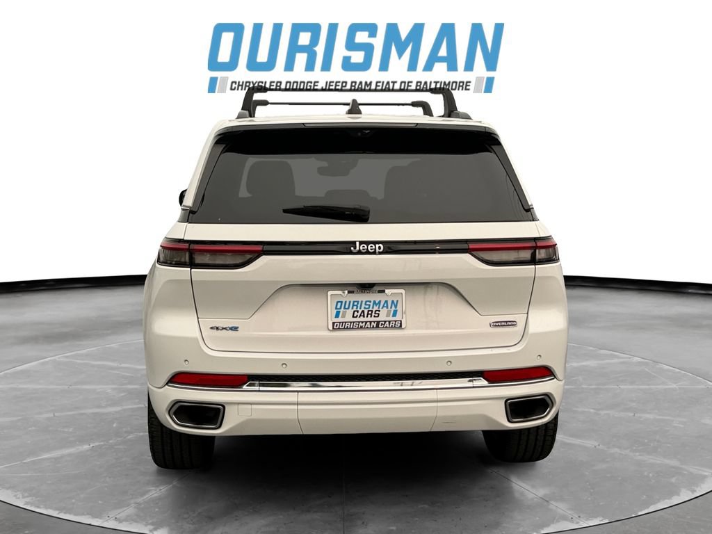 Used 2023 Jeep Grand Cherokee Overland w/ Luxury Tech Group IV AWD/4WD image 5
