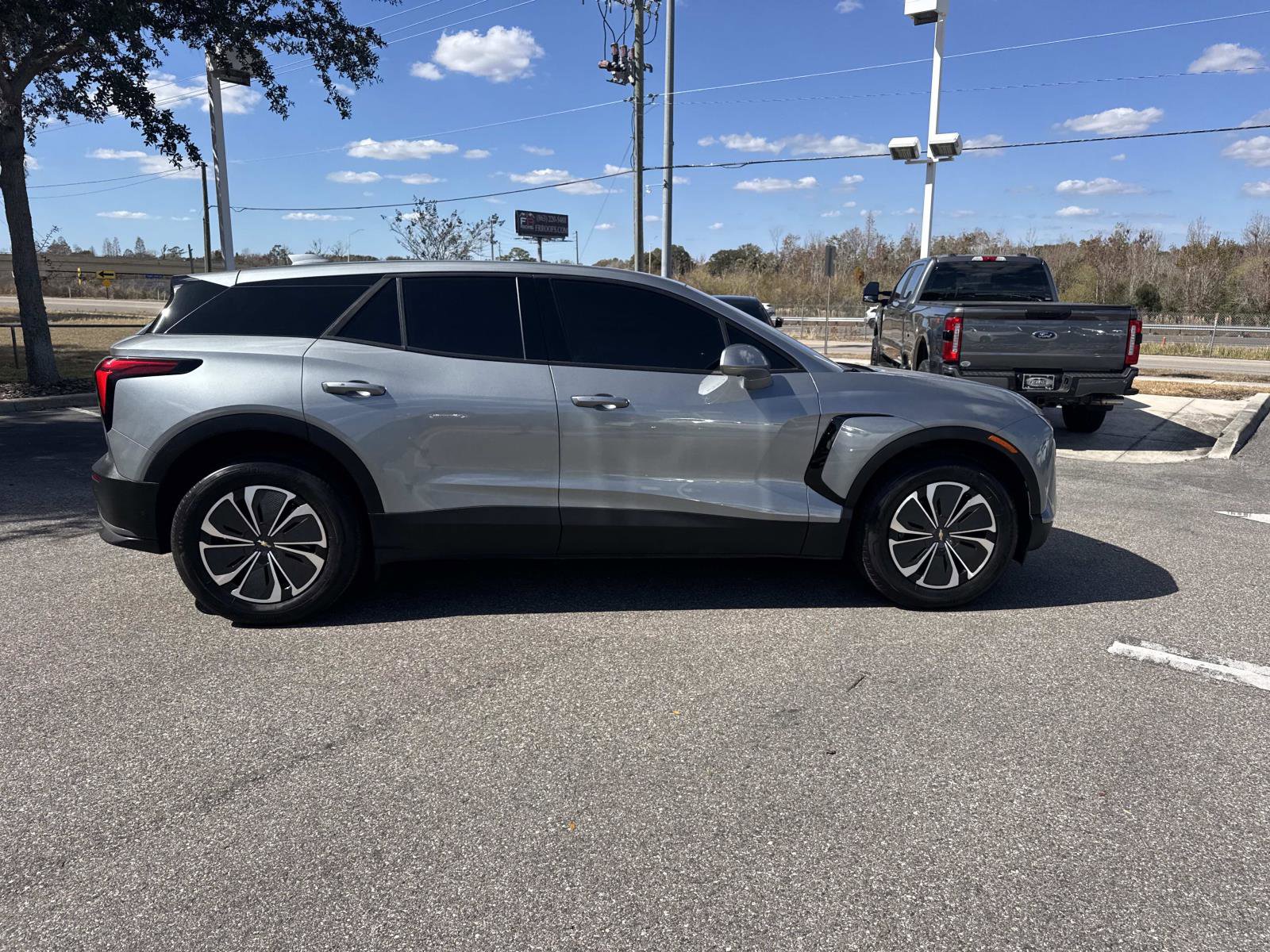 Used 2025 Chevrolet Blazer EV LT image 2