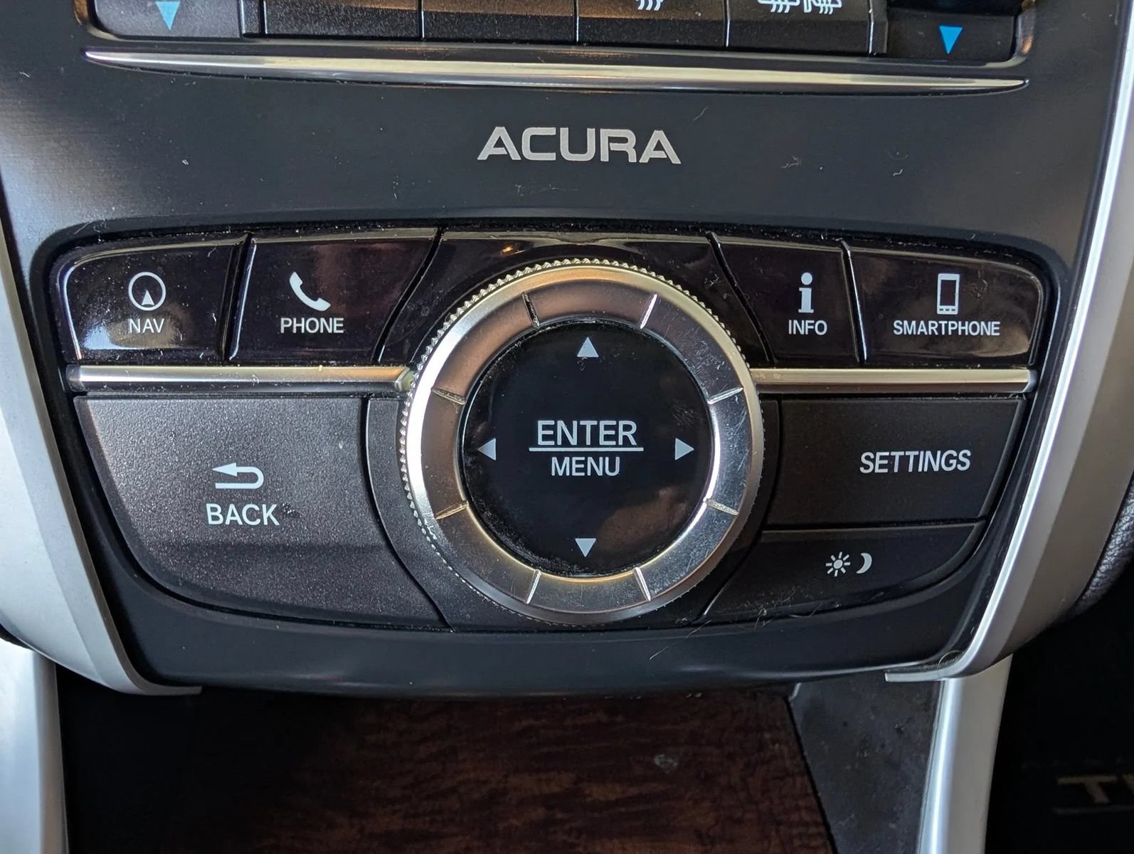 Used 2018 Acura TLX w/ Technology Package FWD image 39