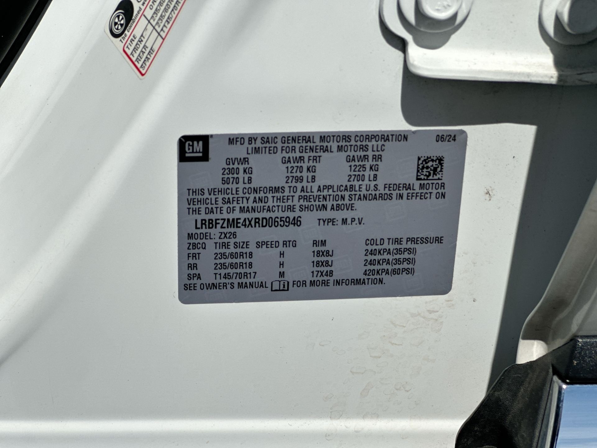 Used 2024 Buick Envision Preferred AWD/4WD image 33