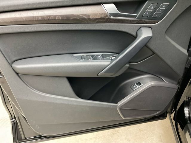 Used 2018 Audi Q5 2.0T Premium Plus w/ Premium Plus Package image 25