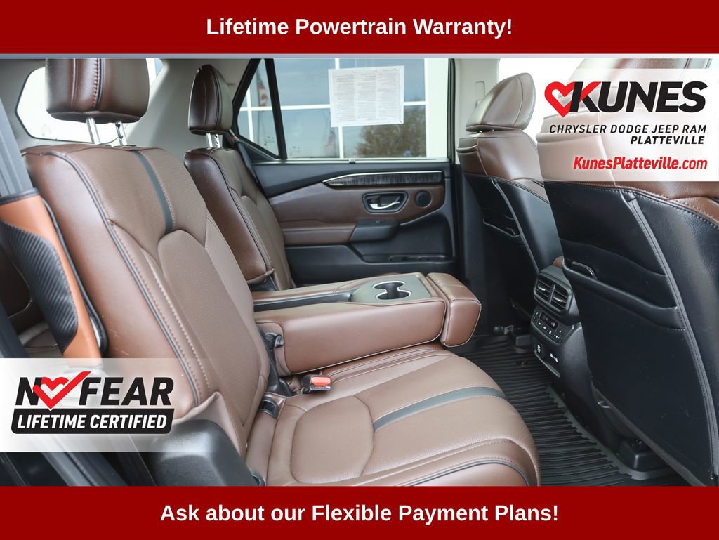 Used 2023 Honda Pilot Elite image 18