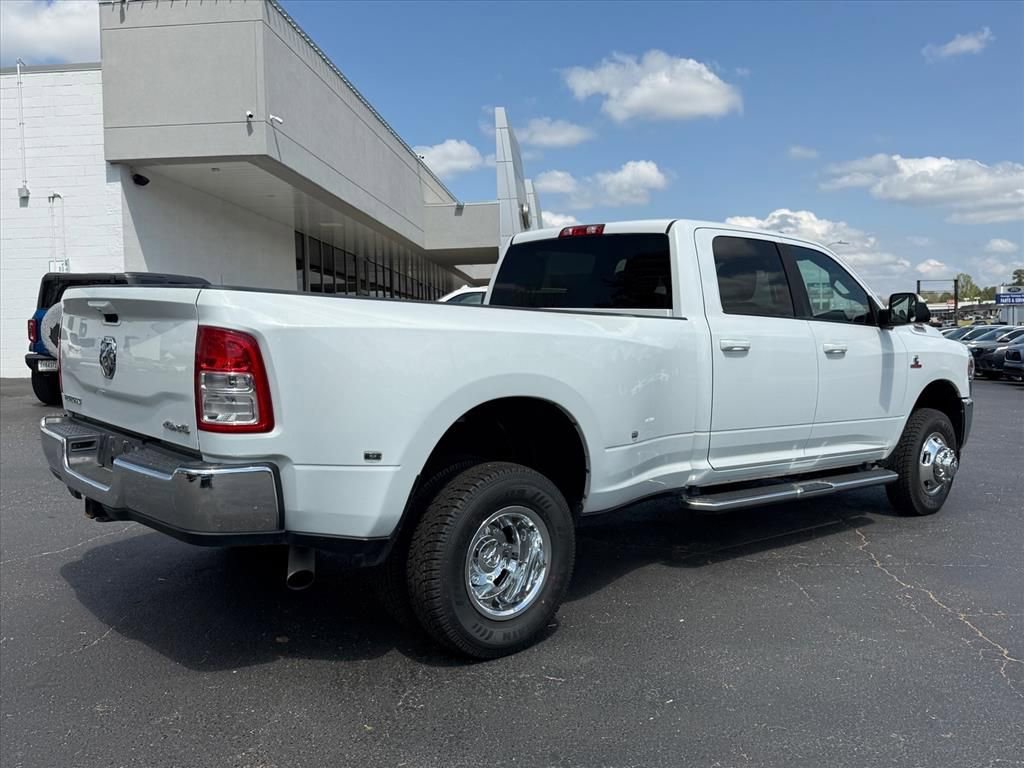 Used 2022 RAM 3500 Big Horn image 4