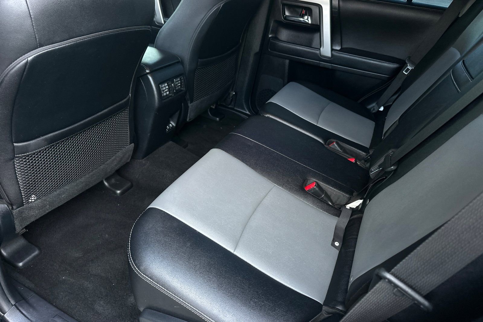 Used 2022 Toyota 4Runner SR5 Premium image 12