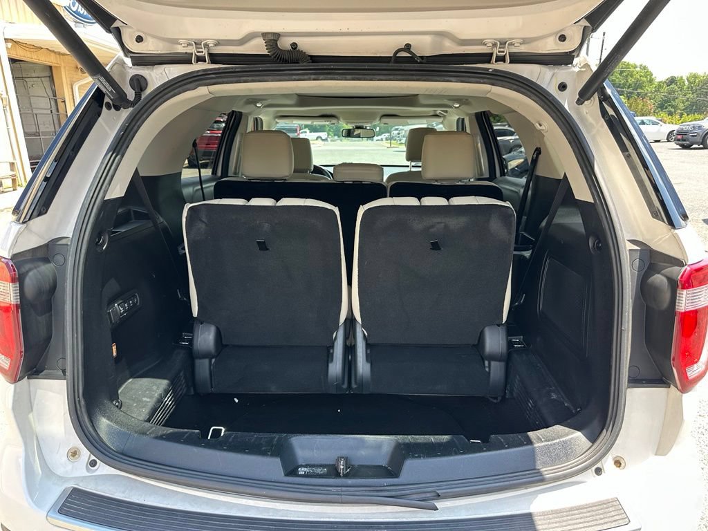 Used 2018 Ford Explorer Platinum AWD/4WD image 24