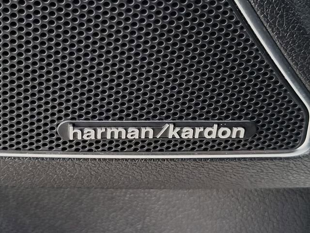 Used 2019 Kia Sorento SX image 17