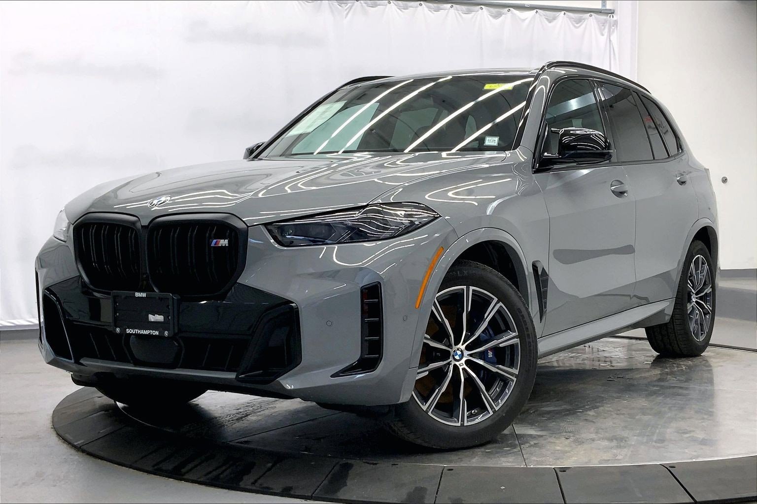 Used 2024 BMW X5 M60i image 12