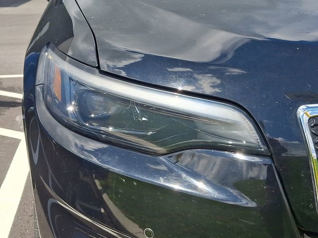 Used 2019 Jeep Cherokee Overland w/ Technology Group AWD/4WD image 8