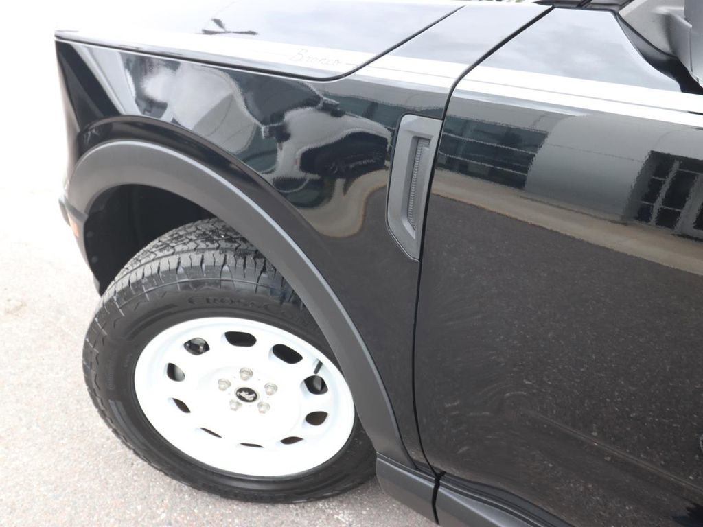 Used 2024 Ford Bronco Sport Heritage w/ Heritage Convenience Package image 3