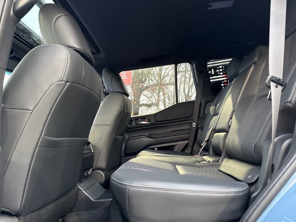 Used 2024 Toyota Land Cruiser image 25