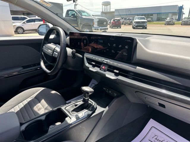 Used 2025 Kia K4 EX FWD image 8