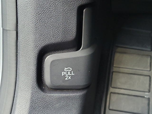 Used 2023 Lincoln Corsair FWD image 23