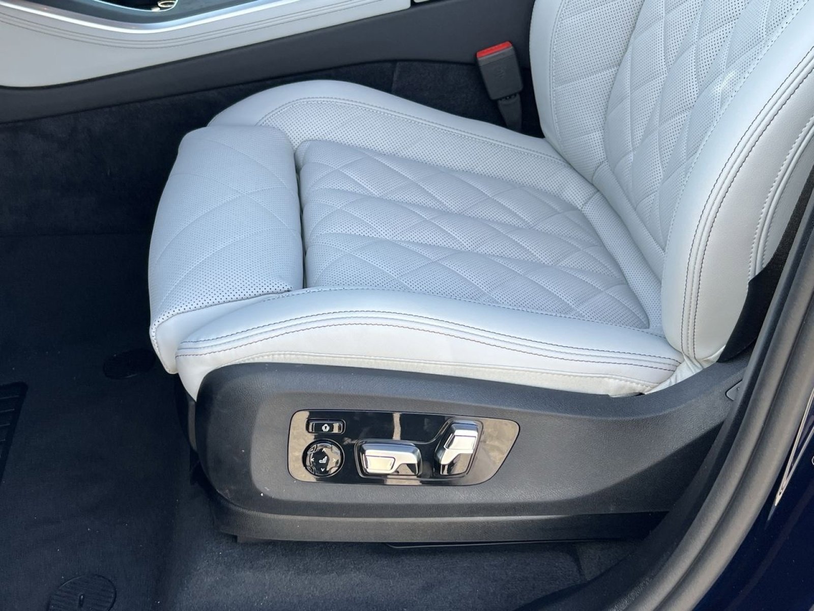 New 2026 BMW X5 xDrive40i AWD/4WD image 11