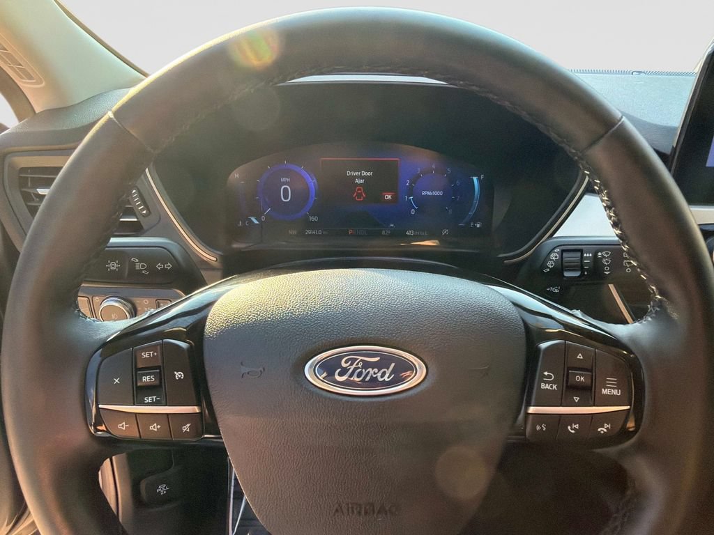 Used 2022 Ford Escape SEL w/ Technology Package FWD image 27