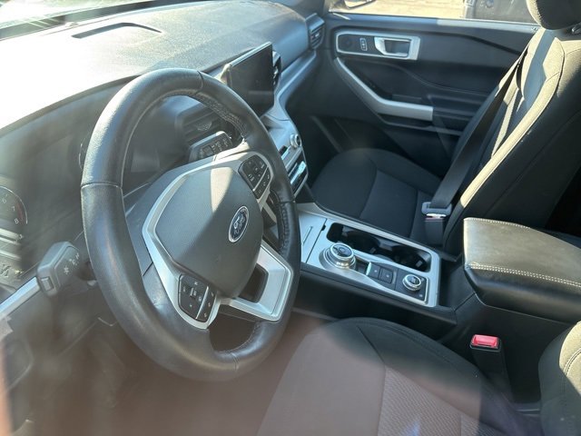 Used 2022 Ford Explorer XLT image 8