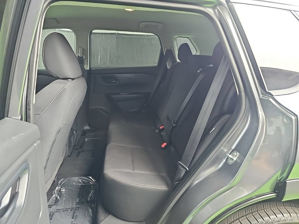 Used 2024 Nissan Rogue S AWD/4WD image 32