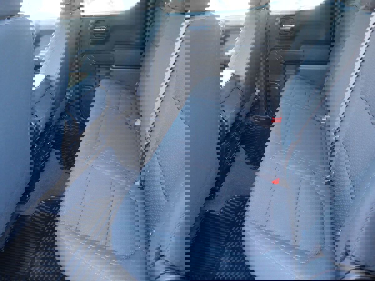 Used 2020 Chevrolet Silverado 1500 Custom w/ Custom Value Package image 19