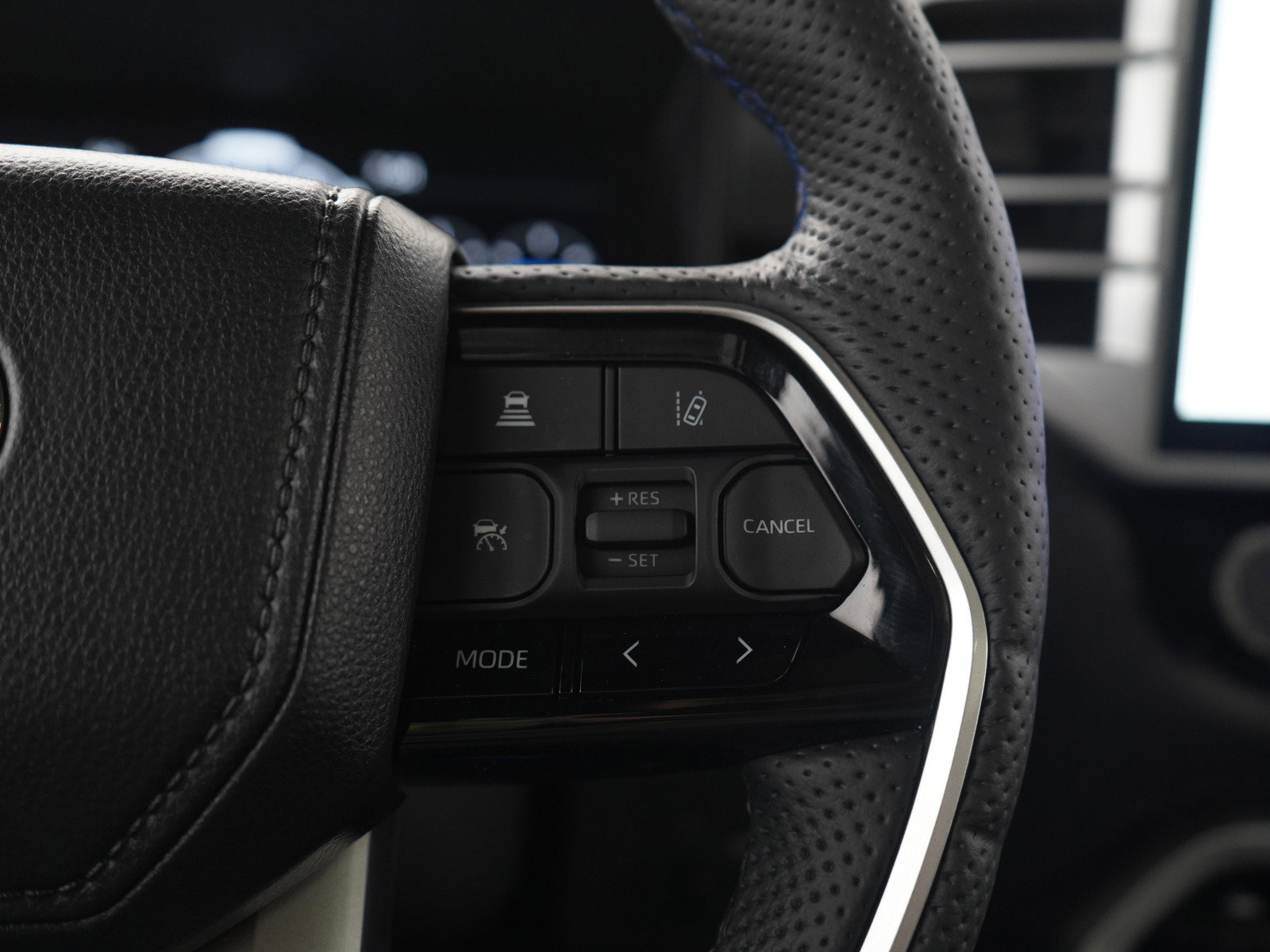 Used 2023 Toyota Sequoia Platinum image 29