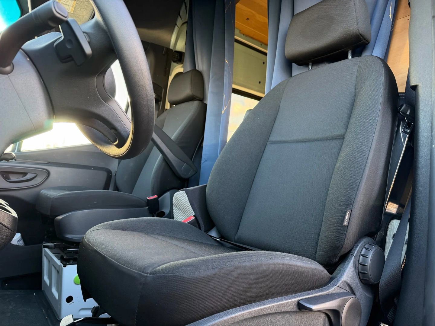 Used 2020 Mercedes-Benz Sprinter 2500 image 10