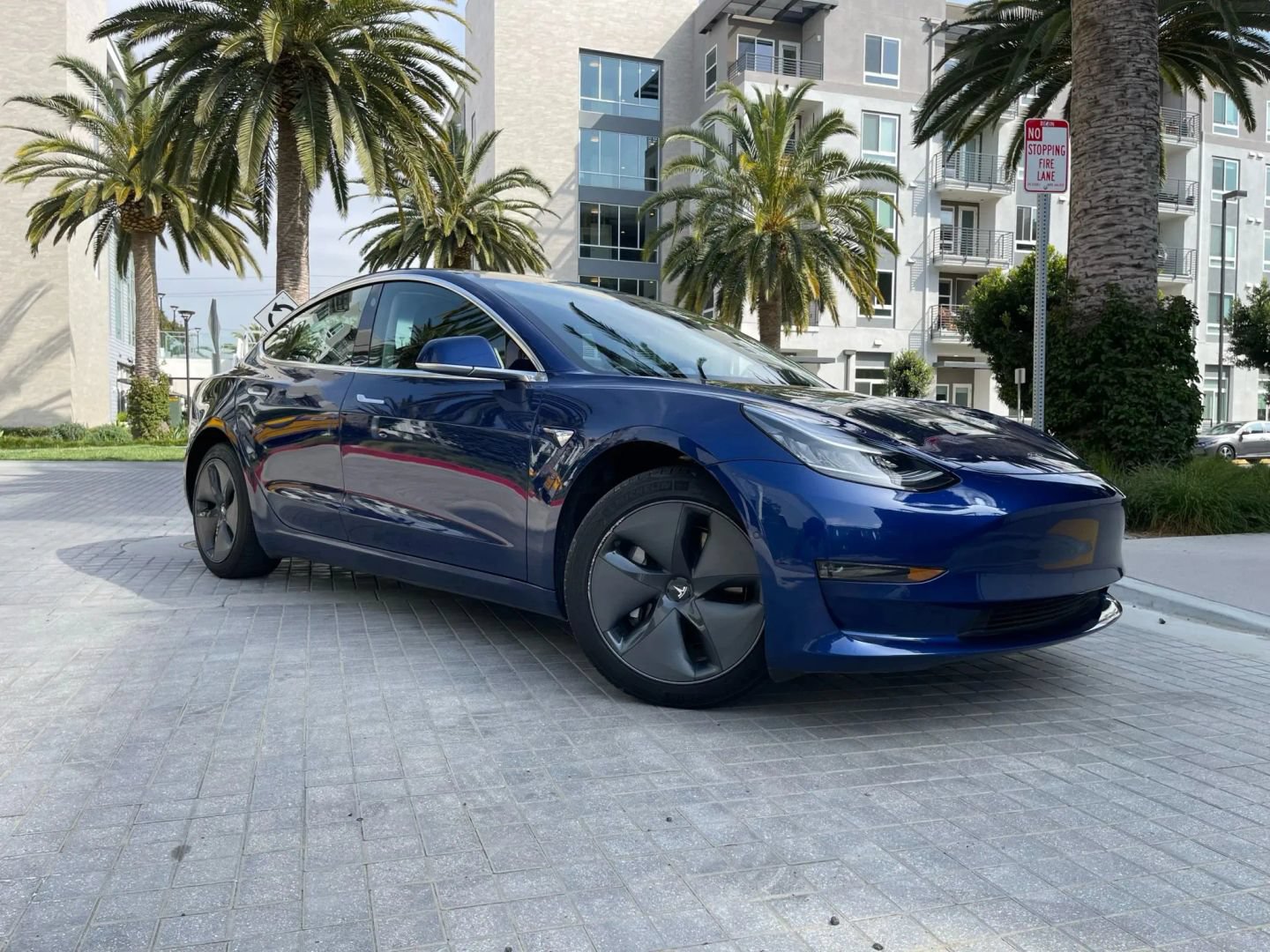 Used 2019 Tesla Model 3 Standard Range Plus RWD image 5