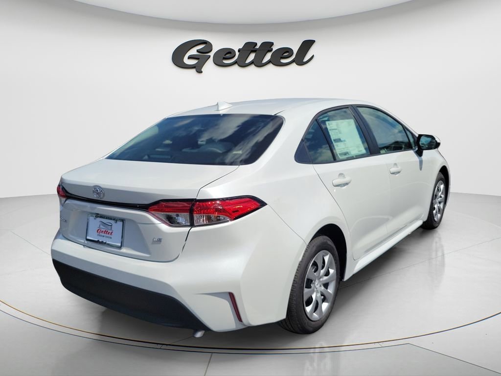 New 2026 Toyota Corolla LE FWD image 5