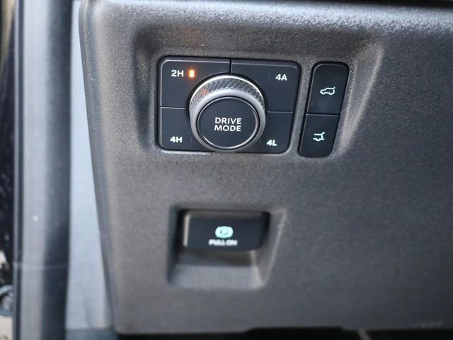 Used 2025 Ford Expedition Active image 30