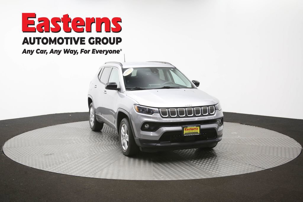 Used 2022 Jeep Compass Latitude w/ Convenience Group AWD/4WD image 50