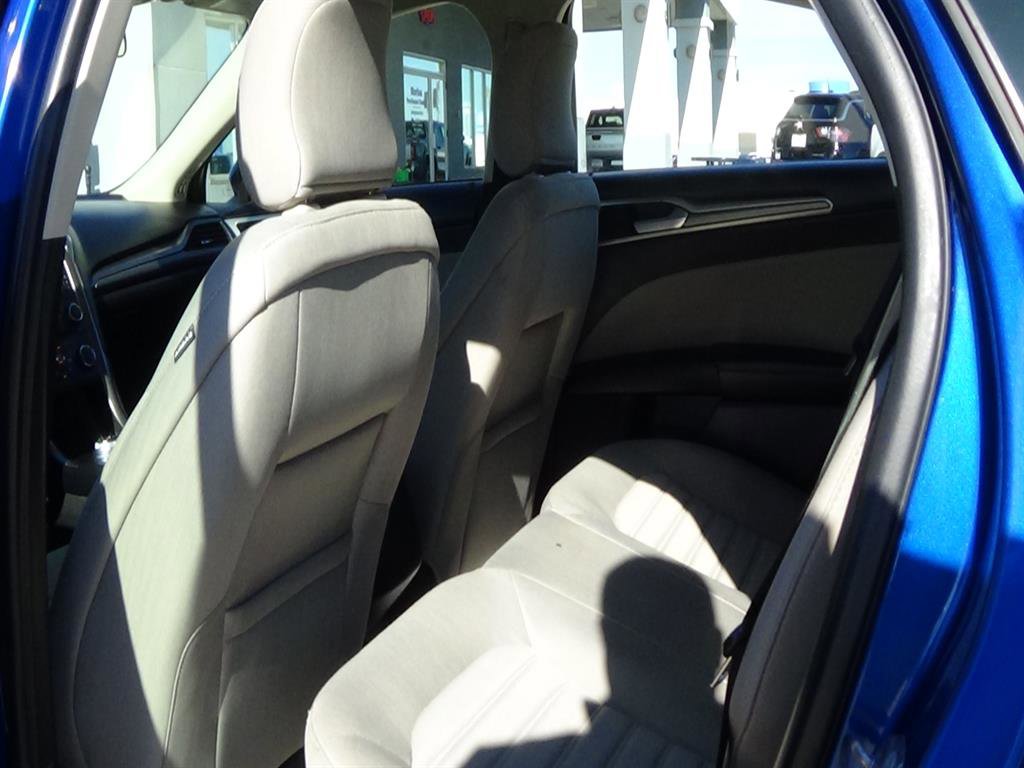 Used 2018 Ford Fusion S image 12