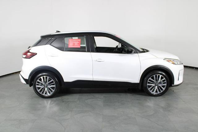 Certified 2023 Nissan Kicks SV FWD image 15