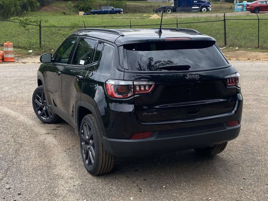 New 2026 Jeep Compass Latitude AWD/4WD image 35