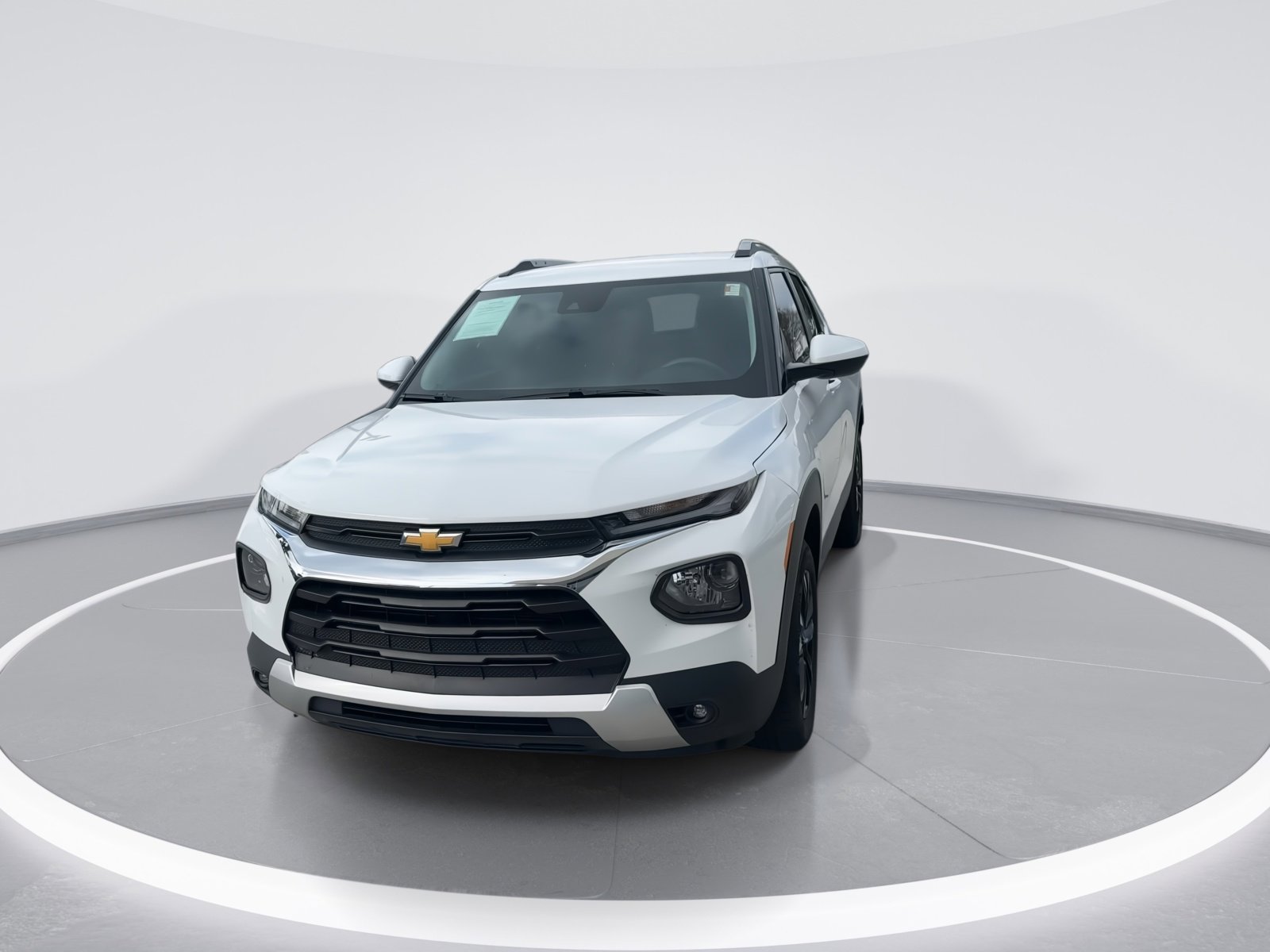 Used 2023 Chevrolet TrailBlazer LT image 3