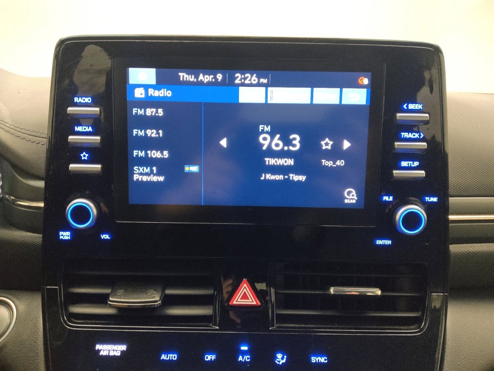Used 2022 Hyundai Ioniq SE FWD image 25