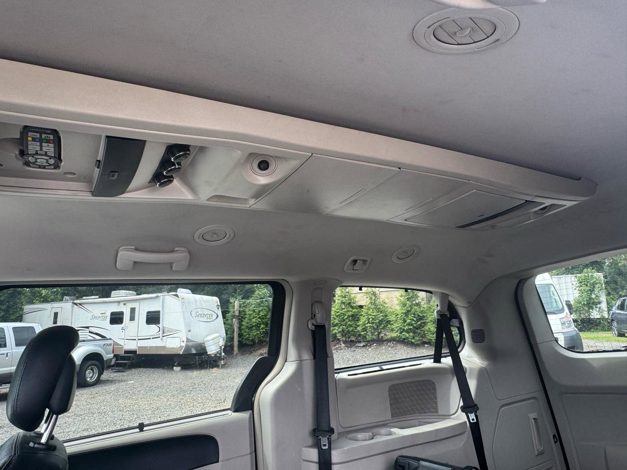 Used 2012 Chrysler Town & Country Touring-L w/ Entertainment Group #2 FWD image 25