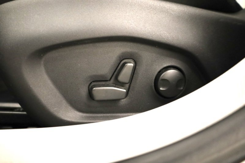 Used 2022 Jeep Compass Limited image 11