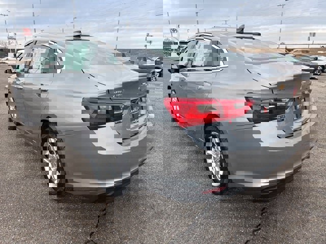 Used 2023 Chevrolet Malibu LS w/ Driver Confidence Package image 9