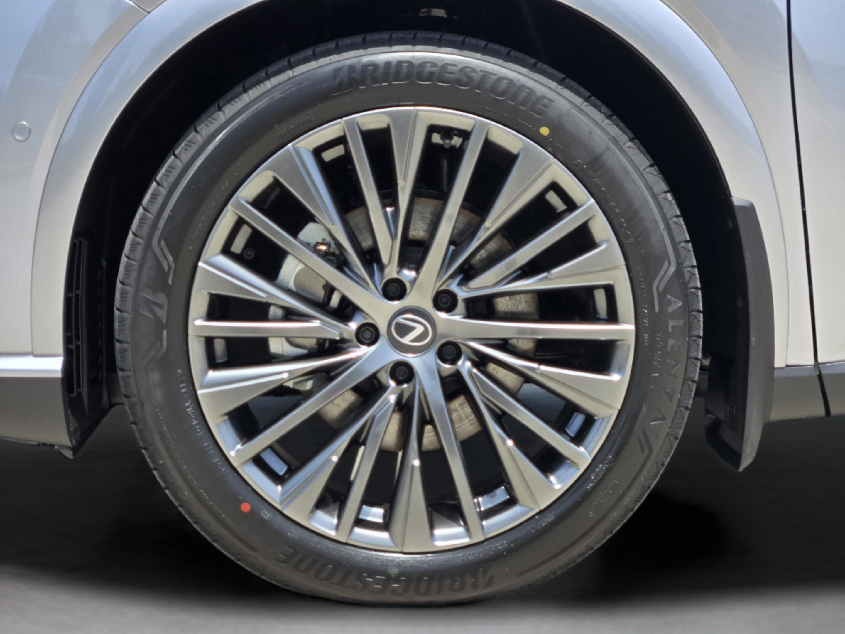 New 2026 Lexus RX 450h AWD image 21
