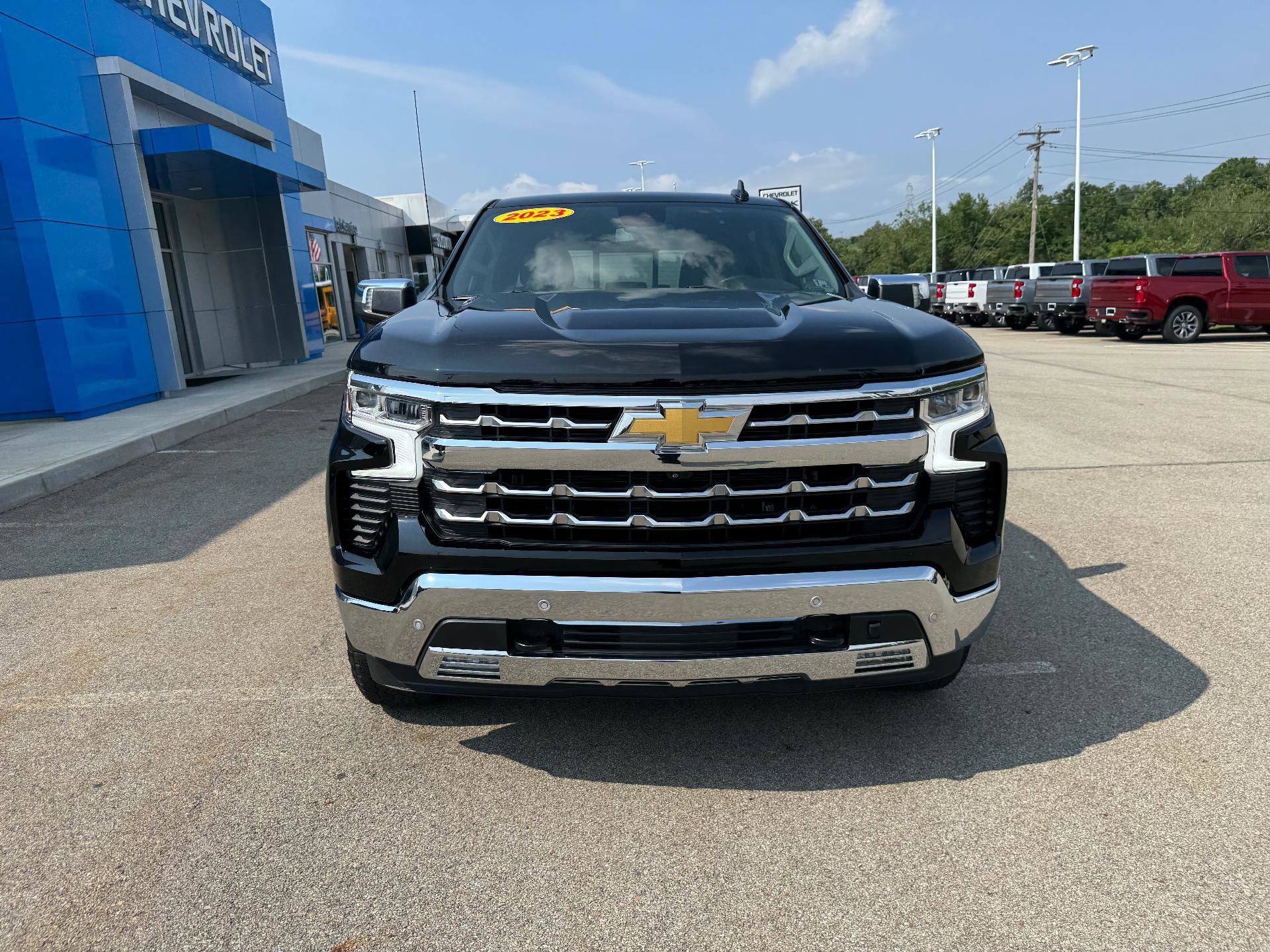 Certified 2023 Chevrolet Silverado 1500 LTZ w/ LTZ Convenience Package II image 8