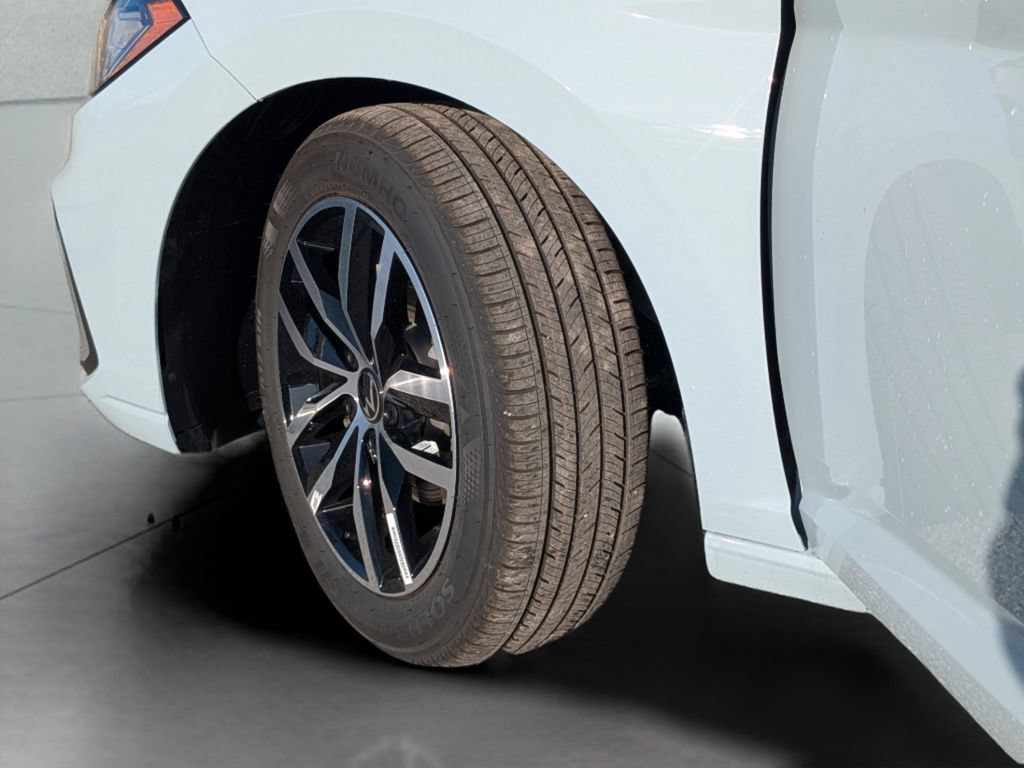 New 2026 Volkswagen Jetta SE FWD image 30