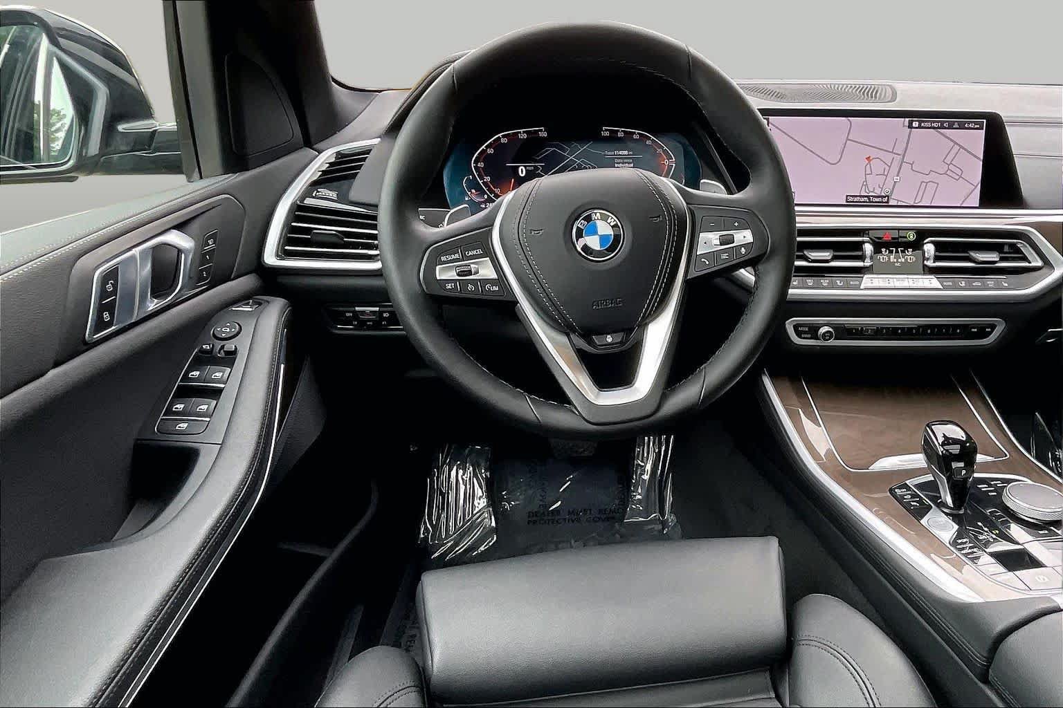 Used 2022 BMW X5 xDrive40i w/ Premium Package AWD/4WD image 5