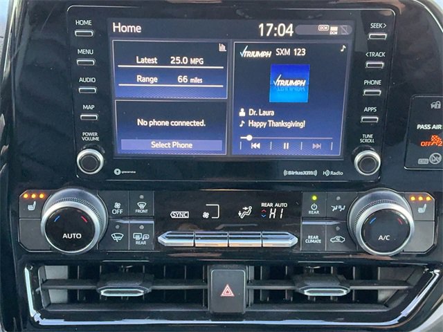 Used 2021 Toyota Highlander XLE image 22