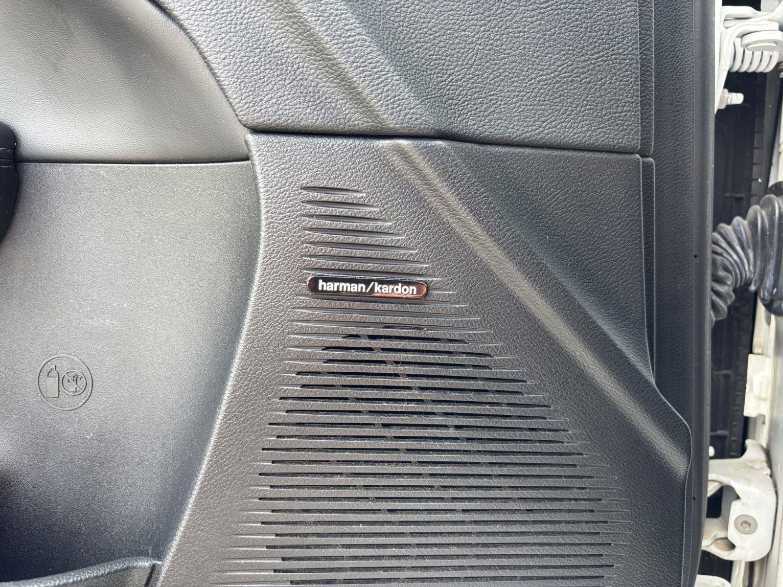 Used 2015 Dodge Challenger R/T Plus RWD image 33