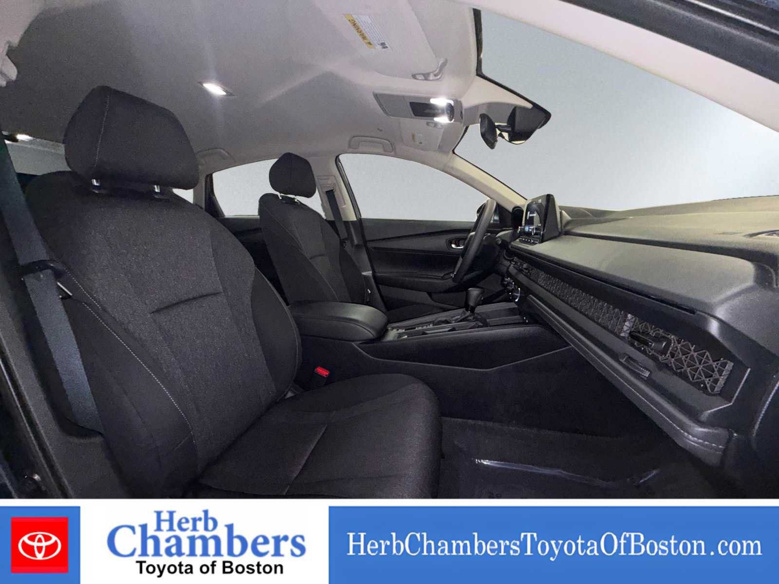 Used 2025 Honda Accord LX image 18