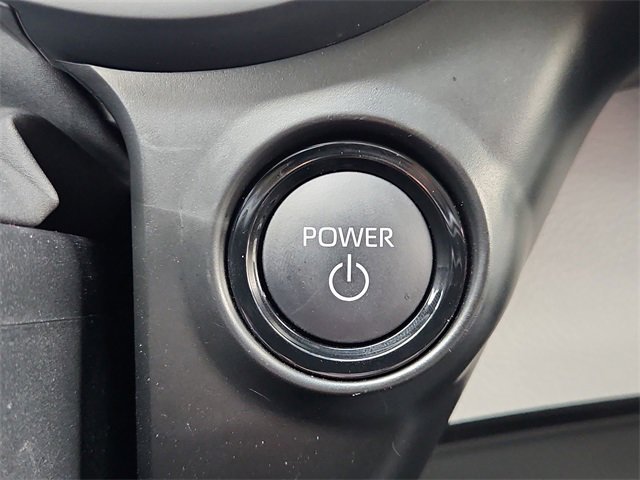 Used 2025 Toyota Sienna LE image 16